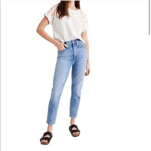 Madewell NWT The Mom Jean in Melva Wash